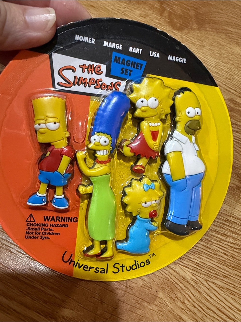 The Simpsons Magnet Set - Yellow Family Character Magnets